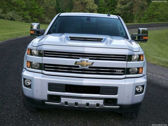 Chevrolet Silverado 2500HD 03