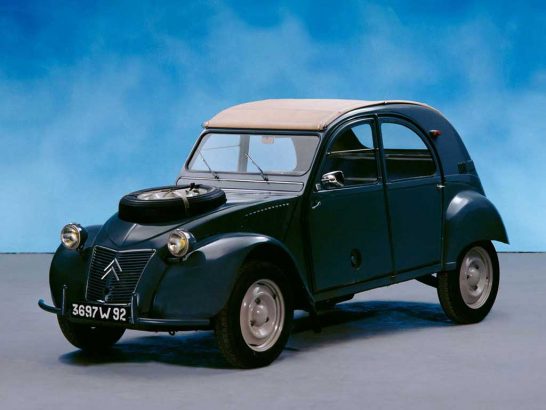 Citroen-2CV-1958-Sahara-01