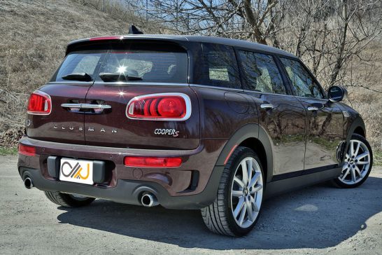 VW-GTI-vs-Mini-Clubman-S-09