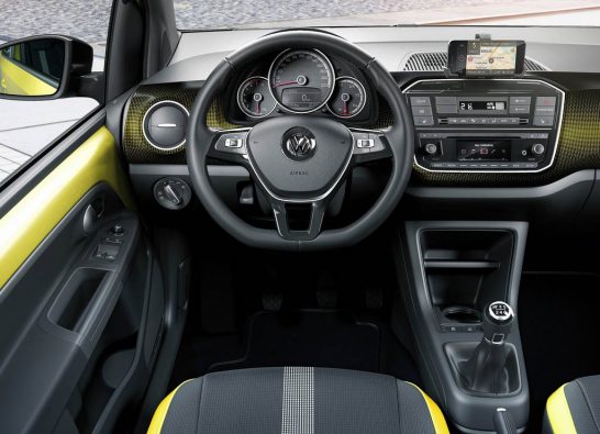 Volkswagen-Up-2017-14