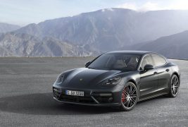 2017 Porsche Panamera