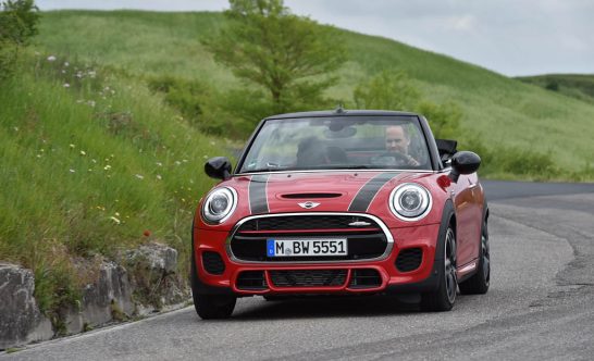 2016-MINI-JCW-Convertible-92