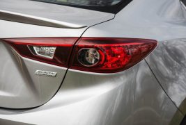 2016-Mazda-3-20L-sedan-119