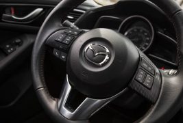 2016-Mazda-3-20L-sedan-131