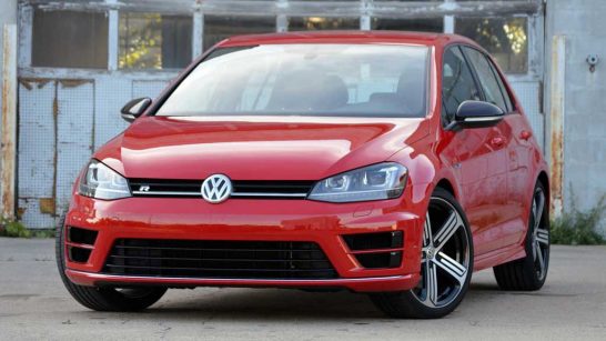 2016-volkswagen-golf-r-3