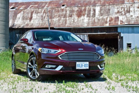 2017-ford-fusion-review-05