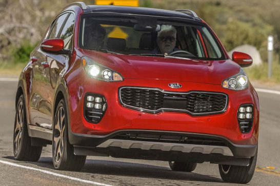 2017-Kia-Sportage-front-view-in-motion-04