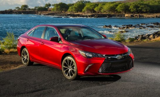 2017-Toyota-Camry-1271-876x535