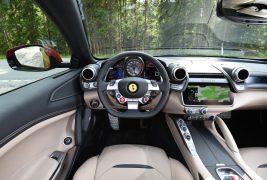 Ferrari GTC4 Lusso 2016