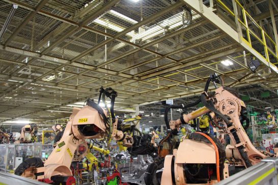 Hyundai-Motor-Manufacturing-Alabama-assembly-robots