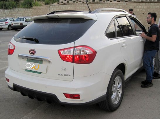 BYD S6