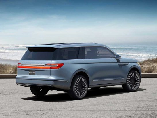 Lincoln-Navigator-2016-3