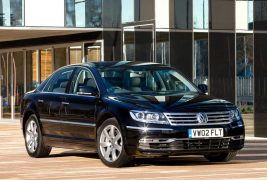 Volkswagen-Phaeton-2011-04