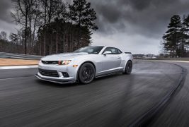2014-Chevrolet-Camaro-Z28-front-three-quarter-in-motion-031