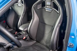 2016-Ford-Focus-RS-front-interior-seats