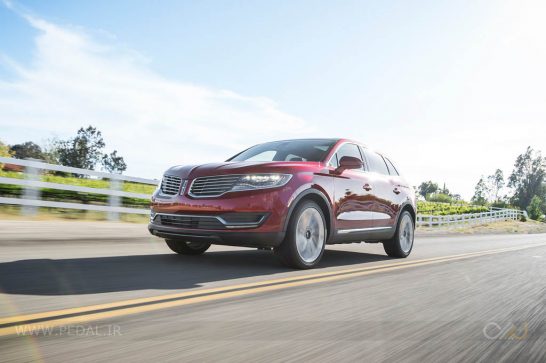 2016-Lincoln-MKX-AWD-27-EcoBoost-front-three-quarter-in-motion-06