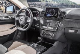 2016-Mercedes-Benz-GLE-450-AMG-4Matic-Coupe-interior-02