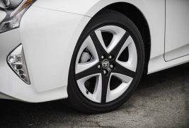 2016-Toyota-Prius-Four-Touring-front-wheels
