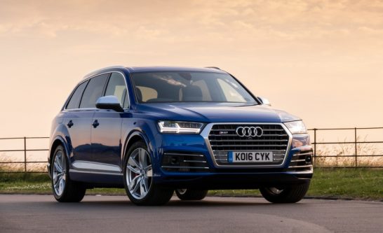 2017-Audi-SQ7-109-876x535