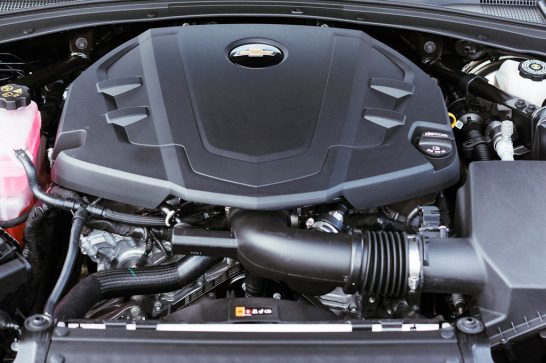 2017-Chevrolet-Camaro-50th-Anniversary-engine