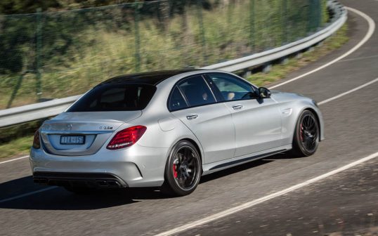 2017-mercedes-amg-c63-s-sedan-7