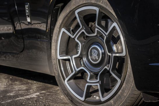 2017-Rolls-Royce-Wraith-Black-Badge-wheel
