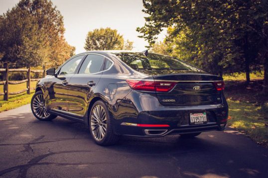 2017 KIA Cadenza