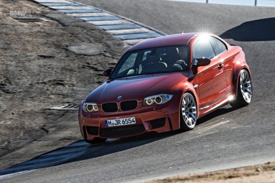 bmw-m2-vs-bmw-1m-vs-bmw-2002-38