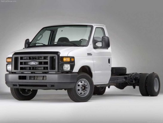 Ford-E350-2008-Pickup-01