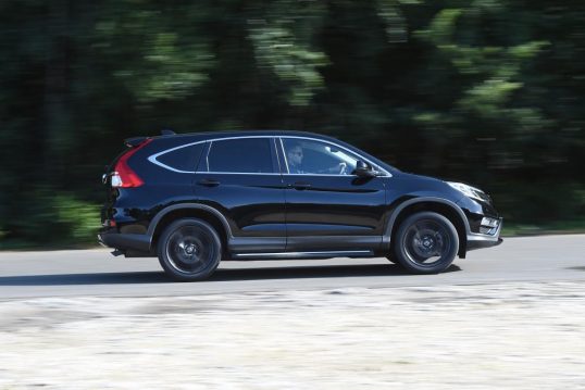 honda-cr-v-black-edition-2016-03