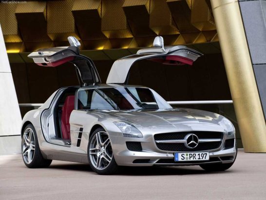 Mercedes-Benz-SLS-2011-01