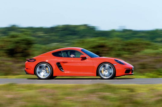 porsche-718-cayman-s-03