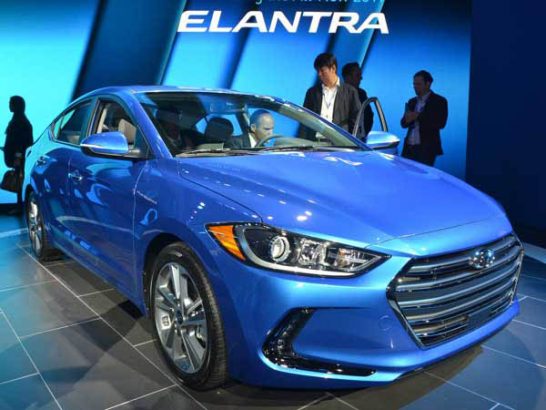 hyundai-elantra-details-revealed-through-brochure