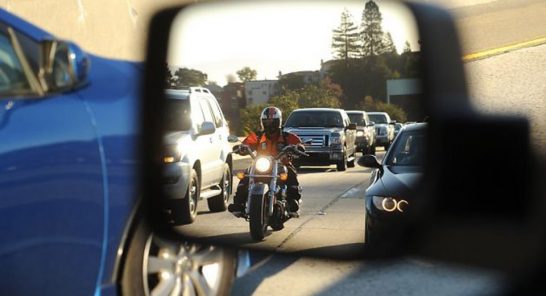 motorcycle-lane-split-0