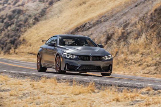 2016-BMW-M4-GTS-front-end-in-motion