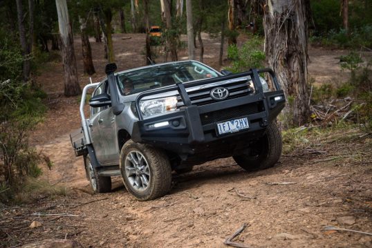 2016-toyota-hilux-sr-4x4-cab-chassis-modified-18