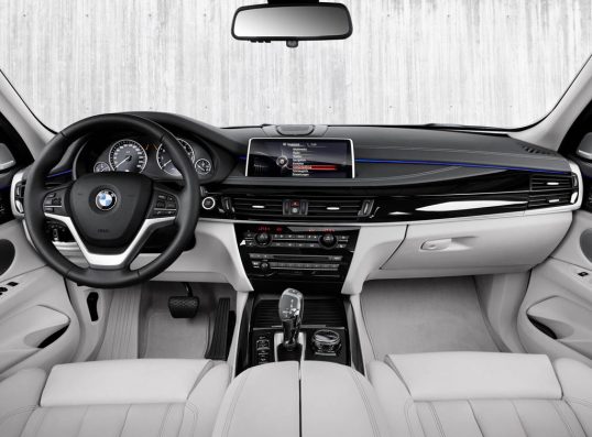 2016_bmw_x5_xdrive40e_34