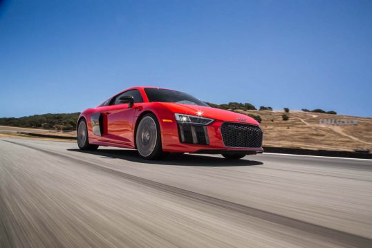 2017-audi-r8-v10-front-three-quarter-in-motion