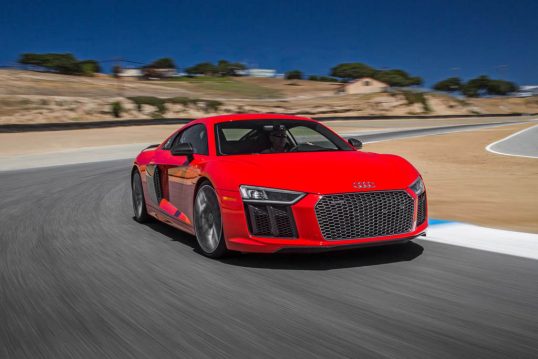 2017-audi-r8-v10-front-three-quarter-turn