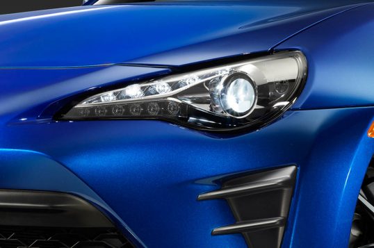 2017-Toyota-86-LED-headlamps