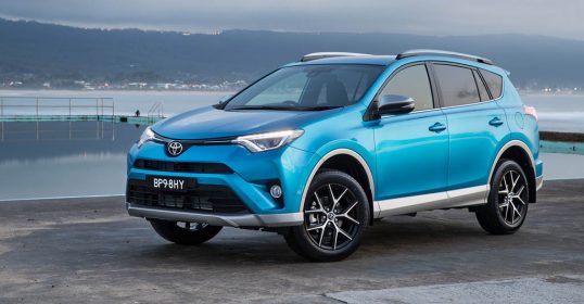 2017_toyota_rav4_07