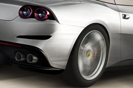 Ferrari GTC4 Lusso T 02