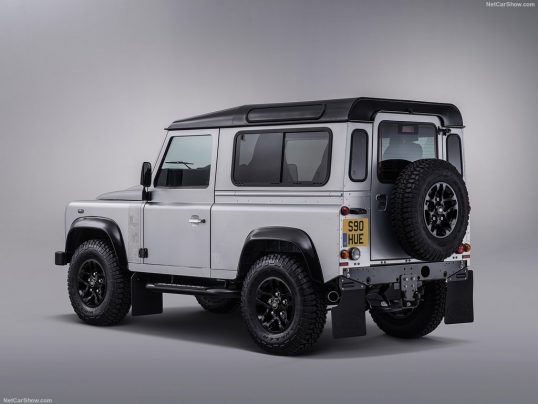 Land_Rover-Defender_2.000.000-2015-1024-06