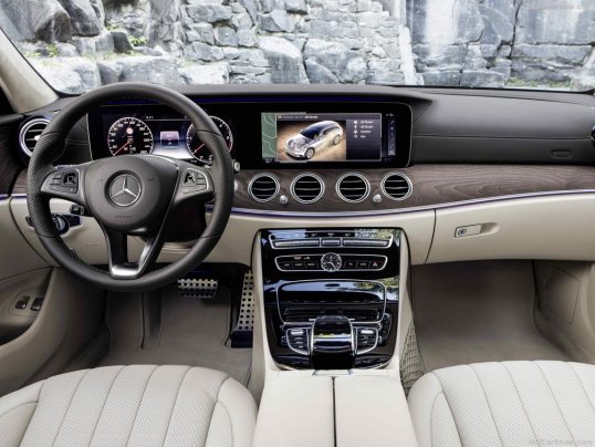 Mercedes-Benz-E-Class_All-Terrain-2017-1024-1a