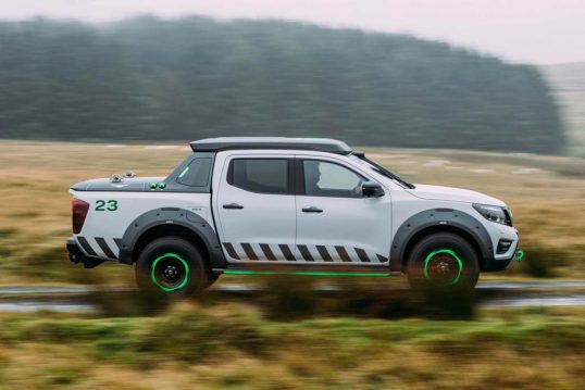 Nissan-Navara-EnGuard-Concept-side-in-motion-1