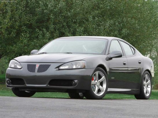 Pontiac-Grand_Prix_GXP-2002