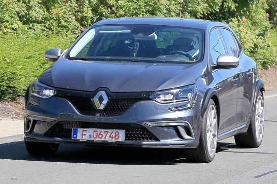 Renault Megane RS development mule spied