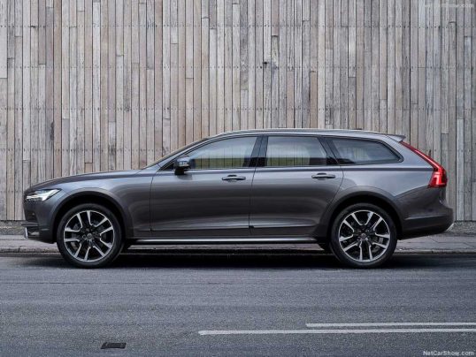 Volvo-V90_Cross_Country-201