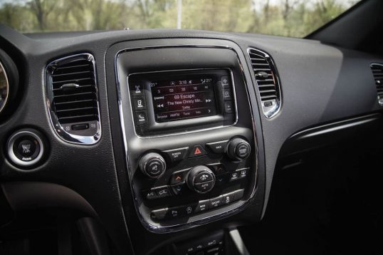 durango-sxt-center-console