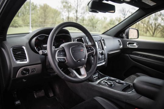 durango-sxt-interior